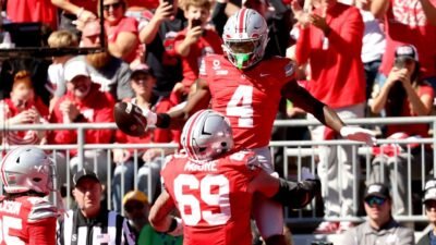 Smith’s historic 200-yard, 4-TD game propels Ohio State