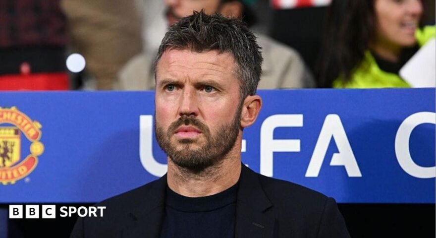 Carrick refuses to rule out dropping Fernandes in emotional address