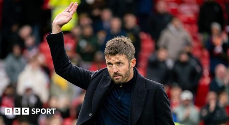 End approaching for Carrick but Man Utd fans make clear who they blame