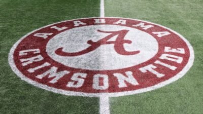 Alabama TE Ford hopes to play vs. Georgia despite broken arm