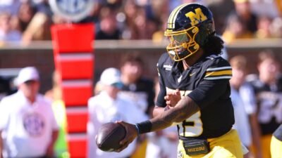 Missouri ends skid vs. ranked foes, humbles eighth-ranked Florida
