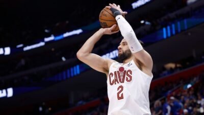 Sources: Clippers’ Strus (foot) to be reevaluated in 4 weeks