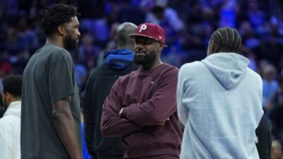 Breen apologizes after LeBron disputes story he called out Embiid