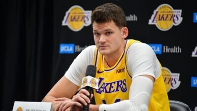 Lakers center Kessler nears preseason debut after full practice
