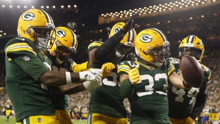 Sunday Night Football: Packers move to 4-2 with 23-13 victory over Cowboys