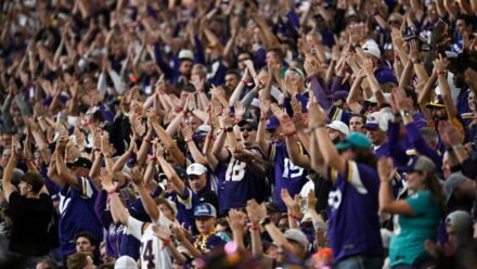 Chiefs, Vikings are first pair of non-playoff teams since 2013 to start 4-0